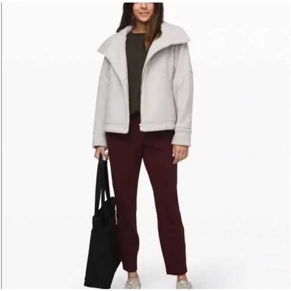 Lululemon On The Fly Jogger‎ Maroon Size 6 Great Condition - Picture 1 of 10